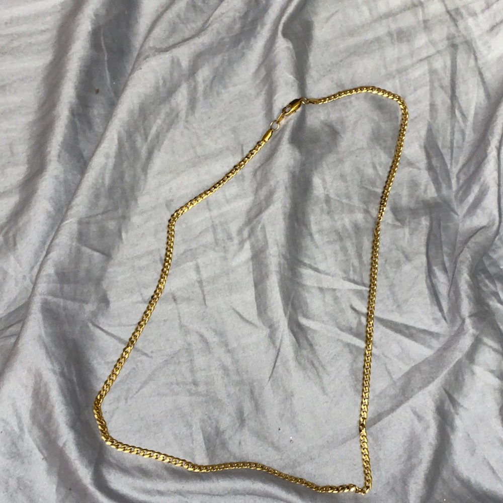 Elegant Gold Chain Necklace